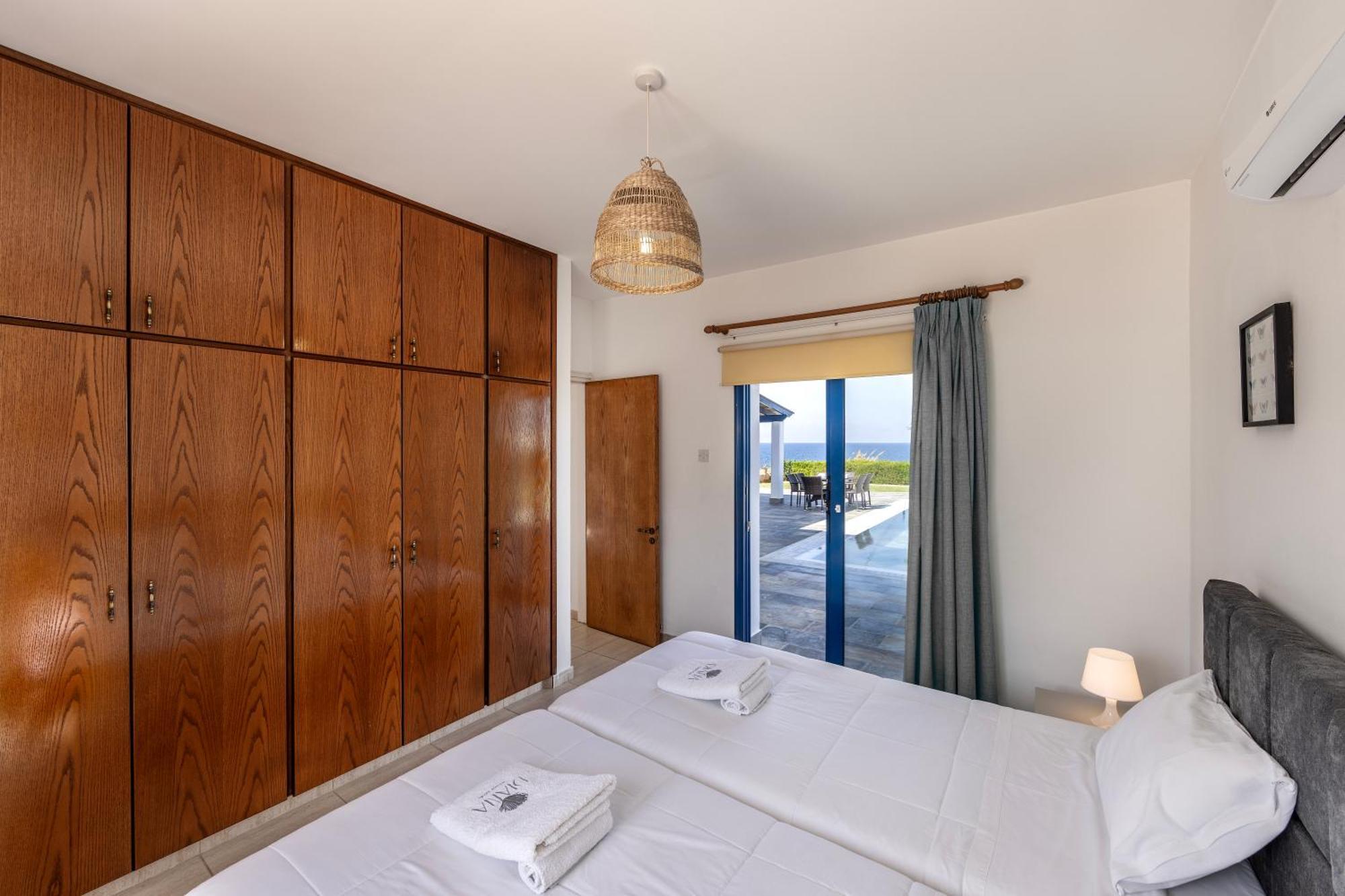 Diana Seaside Villas Pomos Esterno foto